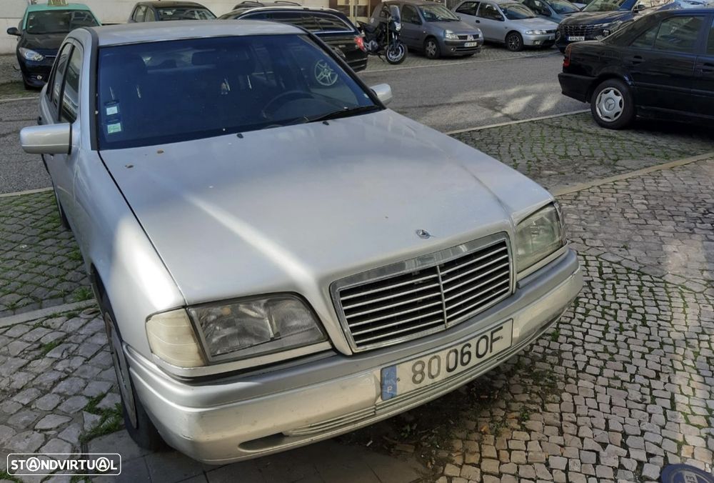 Mercedes-Benz C 200 D - 1
