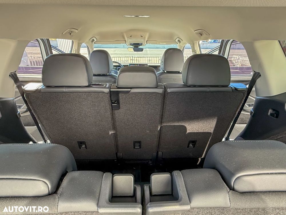 Volkswagen Tayron 2.0 TDI 4Motion DSG Life - 12