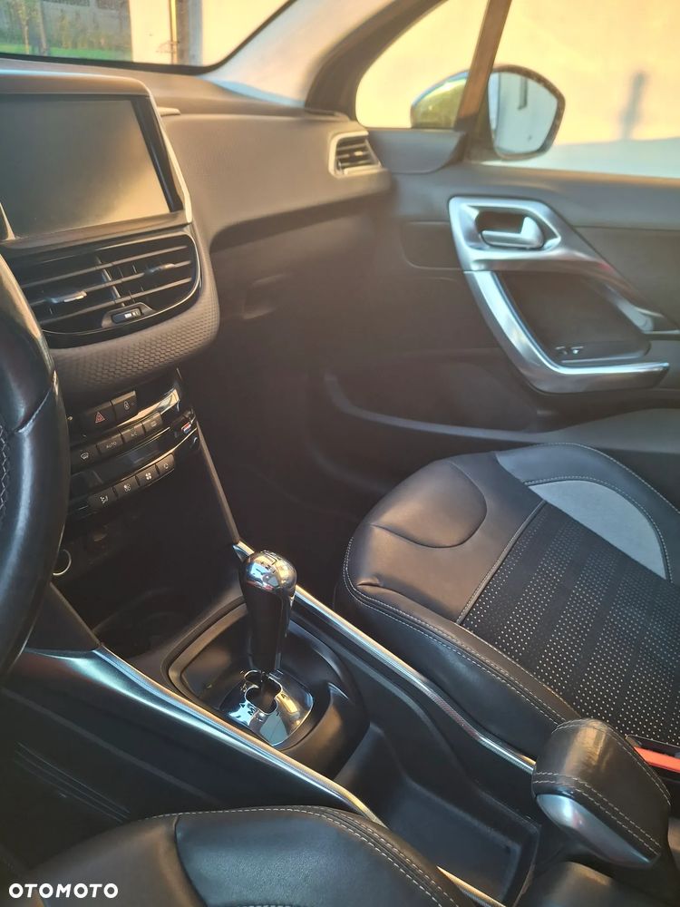Peugeot 2008 - 6