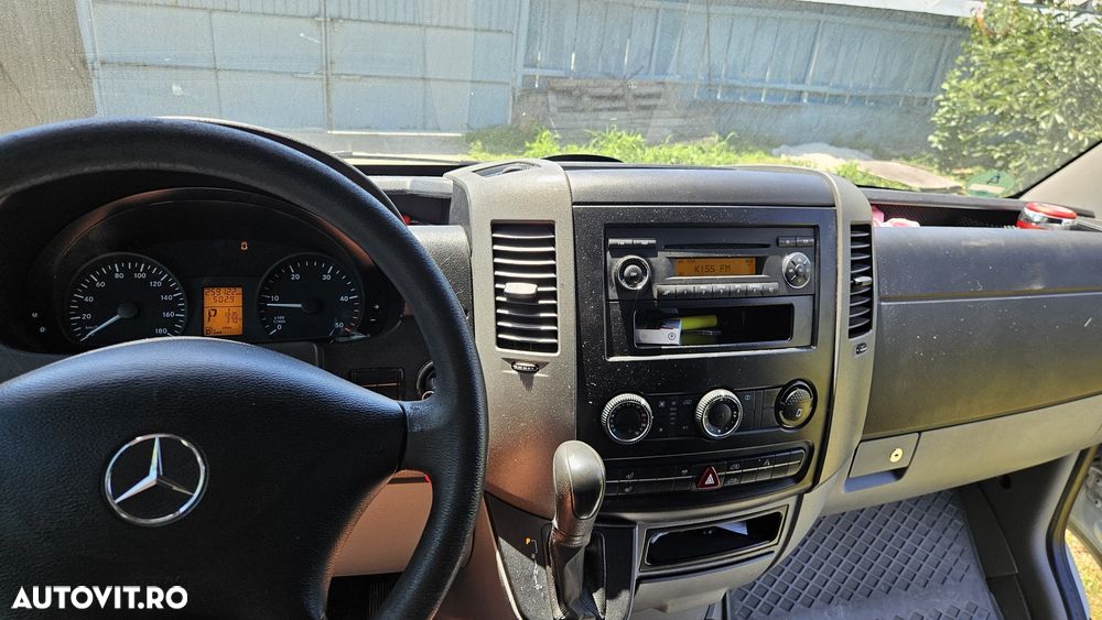 Mercedes-Benz Sprinter - 5