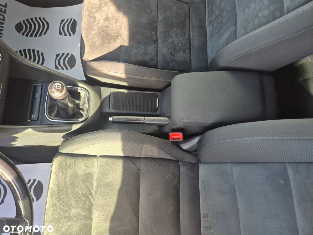 Volkswagen Golf 1.4 TSI Team - 18