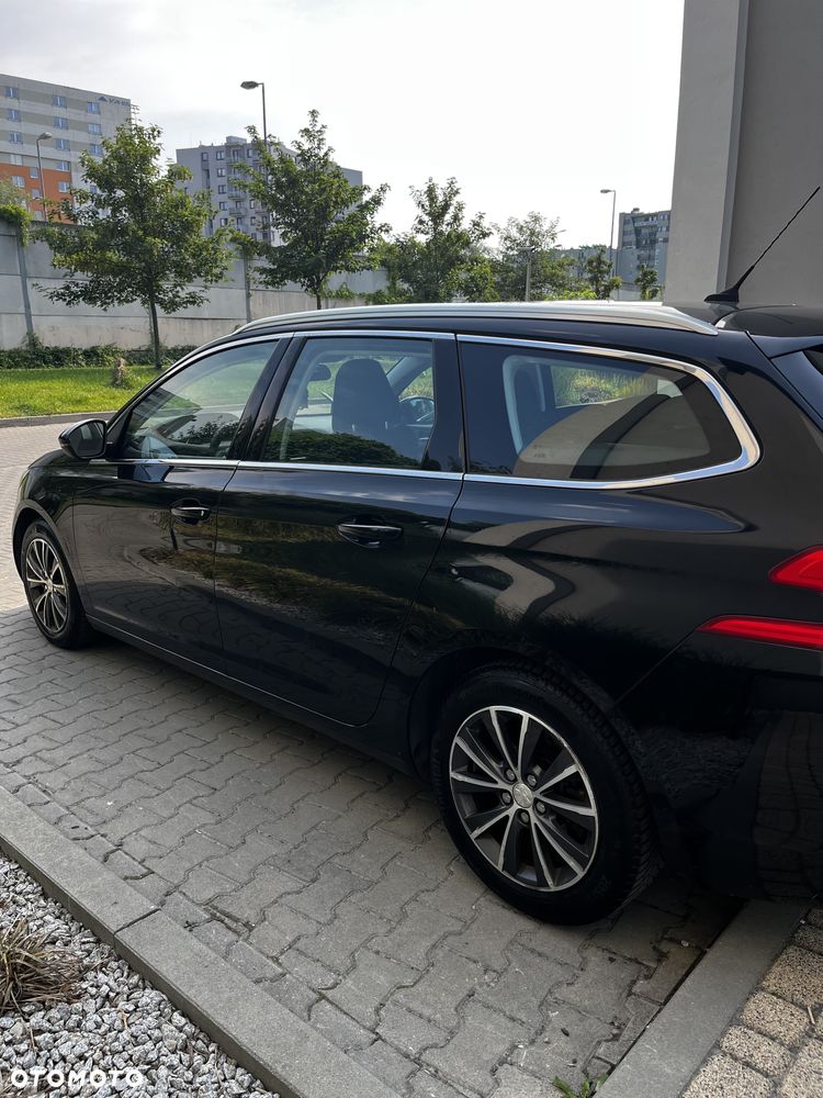 Peugeot 308 - 4