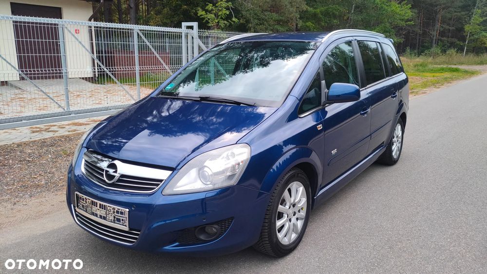 Opel Zafira 1.8 Cosmo - 4