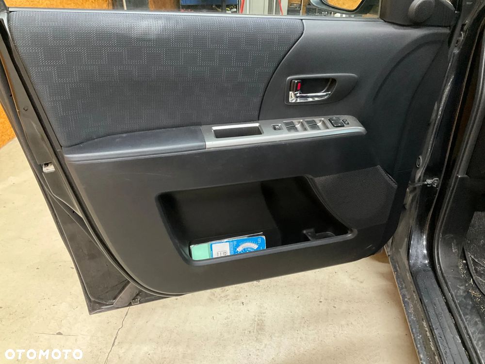Mazda 5 2.0 Active - 8