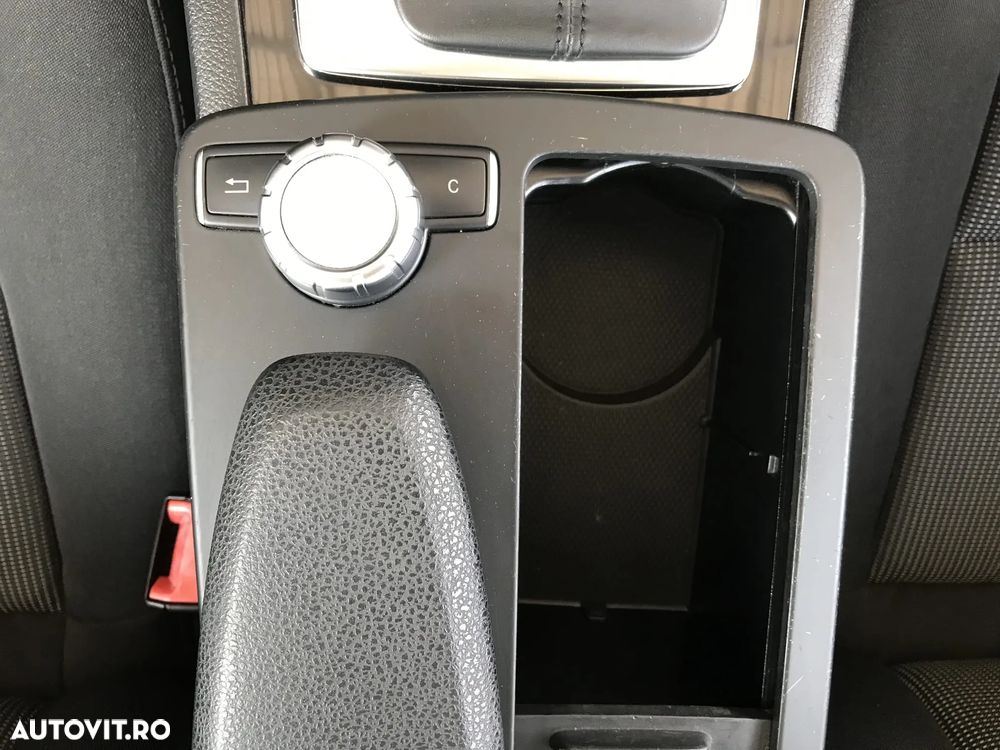 Mercedes-Benz C 220 CDI DPF (BlueEFFICIENCY) 7G-TRONIC - 34
