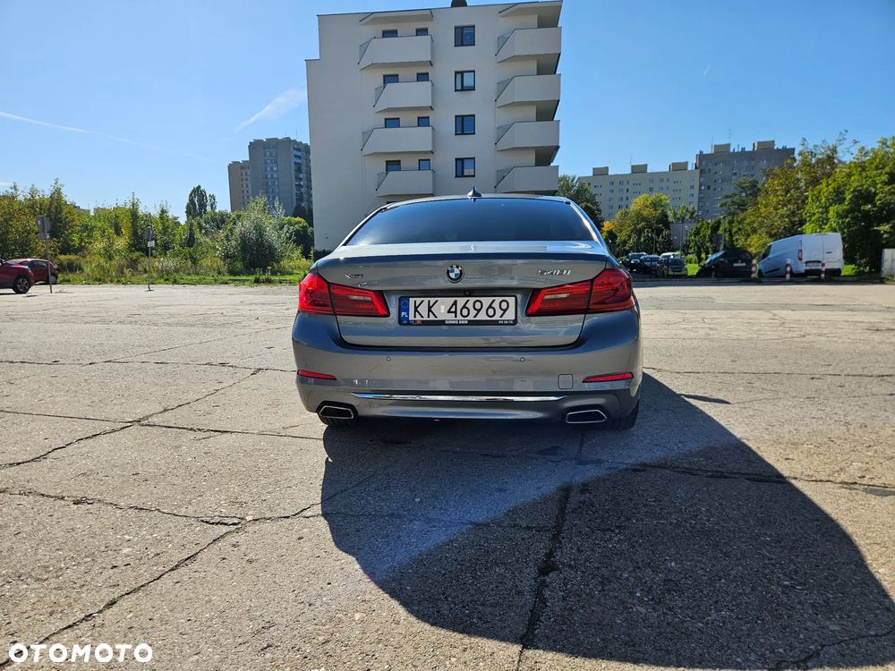 BMW Seria 5 540i GPF xDrive Luxury Line - 7