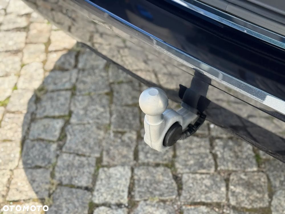 Volkswagen Multivan - 22