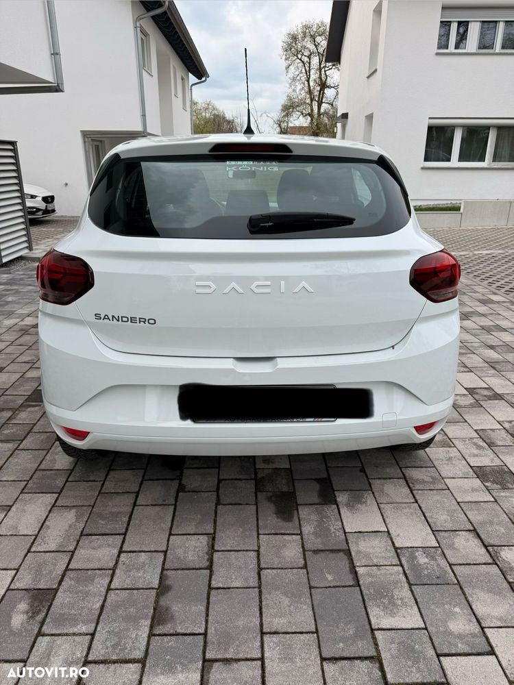Dacia Sandero TCe 90 Essential - 4