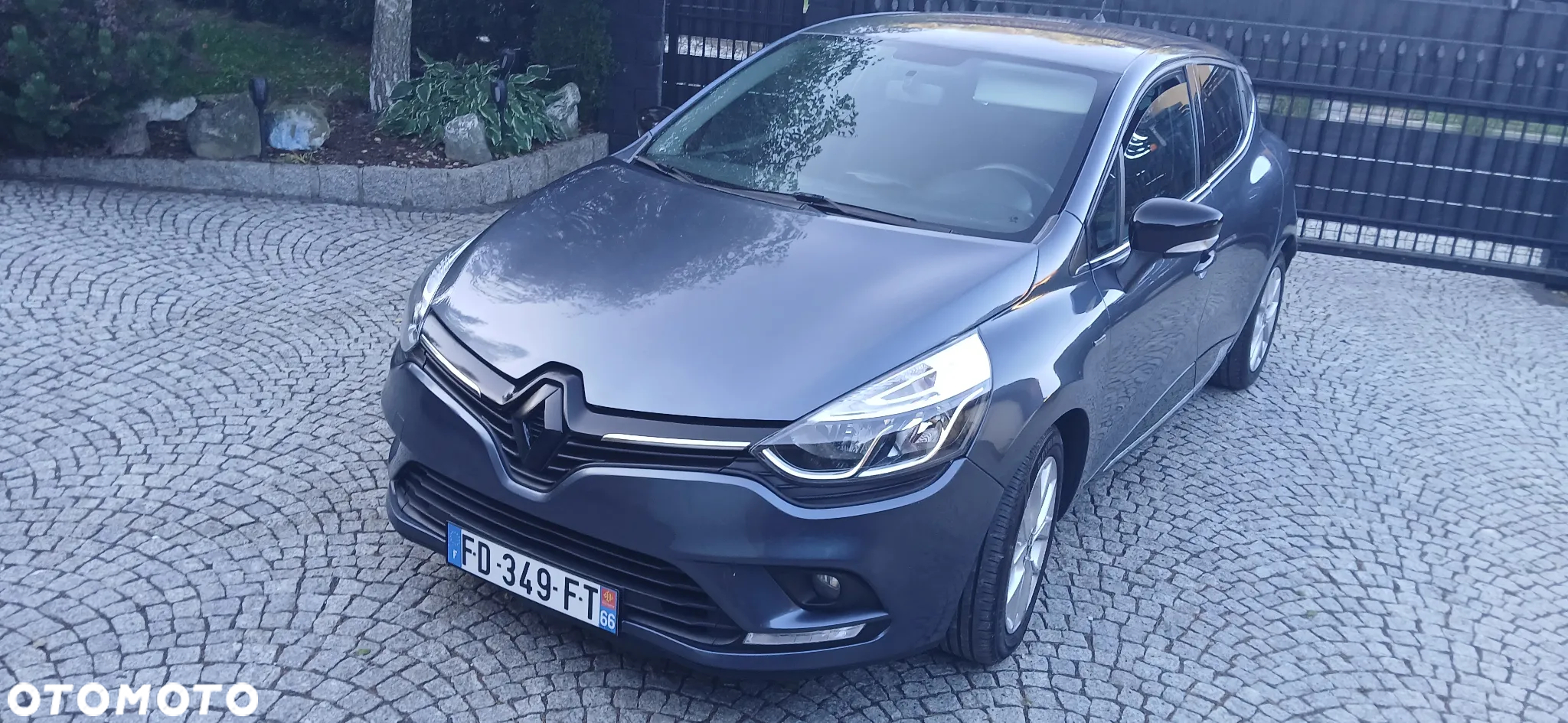 Renault Clio 0.9 Energy TCe Limited - 12