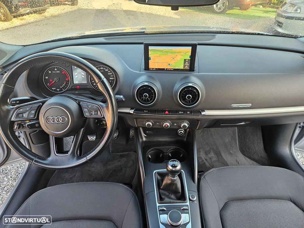 Audi A3 Sportback 2.0 TDI Design - 15