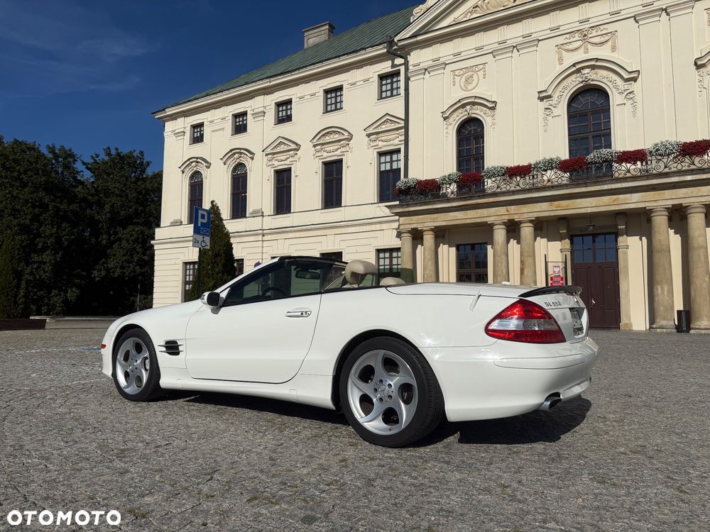 Mercedes-Benz SL - 15