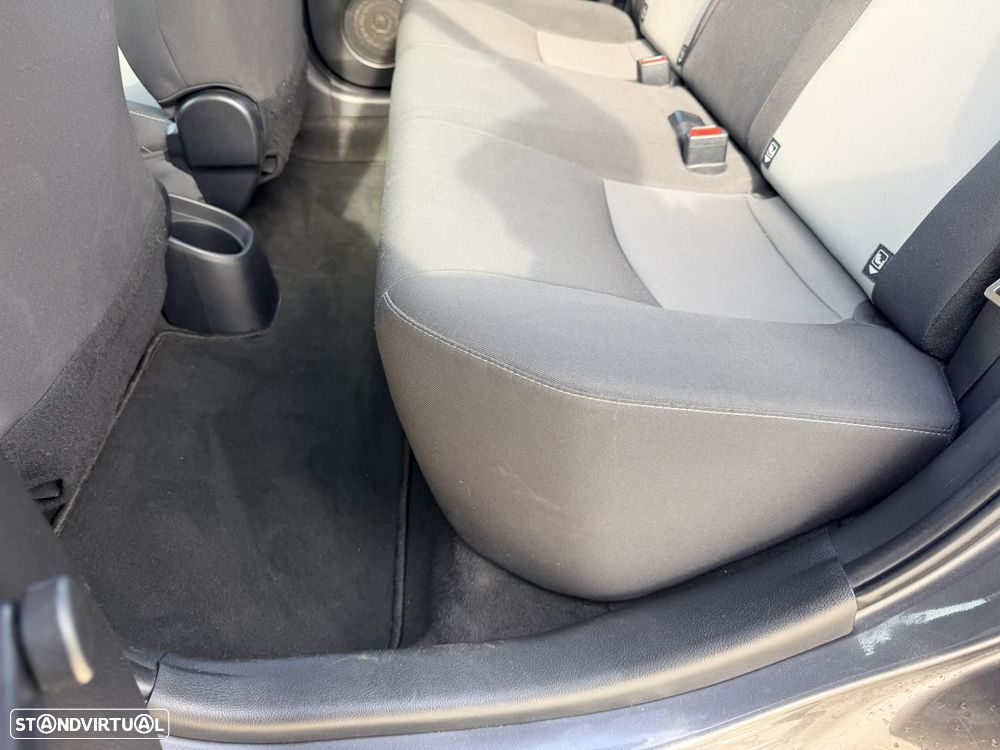 Toyota Yaris 1.0 VVT-i Comfort+P.Style - 12