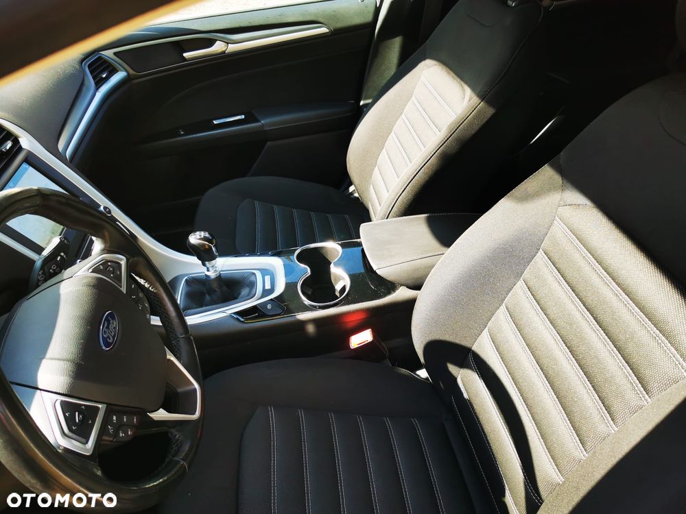 Ford Mondeo 2.0 TDCi STart-Stopp Titanium - 9