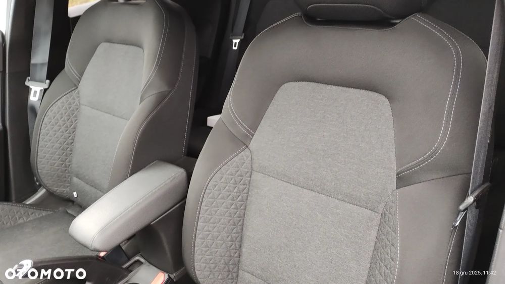 Renault Clio 1.0 TCe Techno - 12