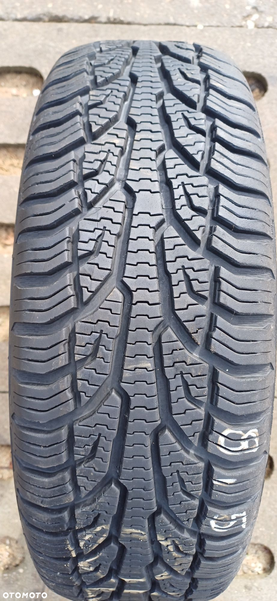 UNIROYAL 195/60R15 88H , pojedyńcza opona wielosezonowa. - 2