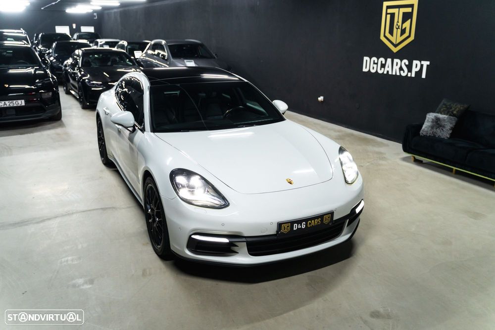 Porsche Panamera 4S - 4