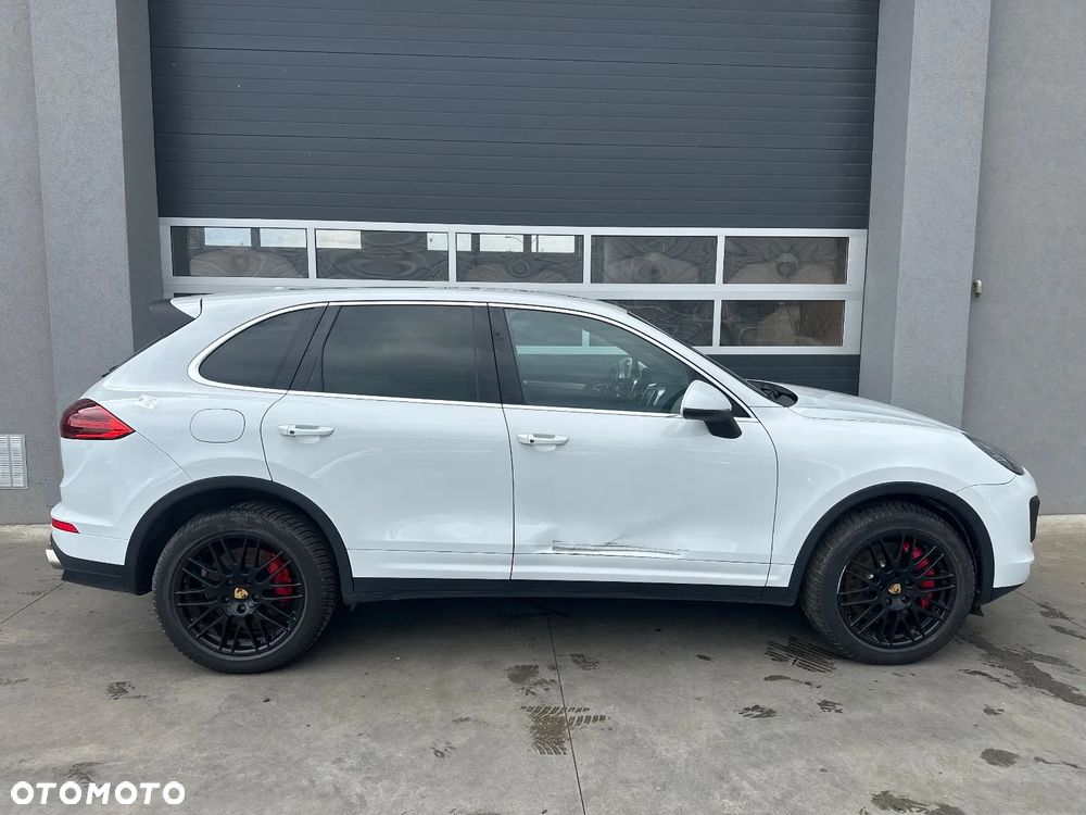 Porsche Cayenne - 7
