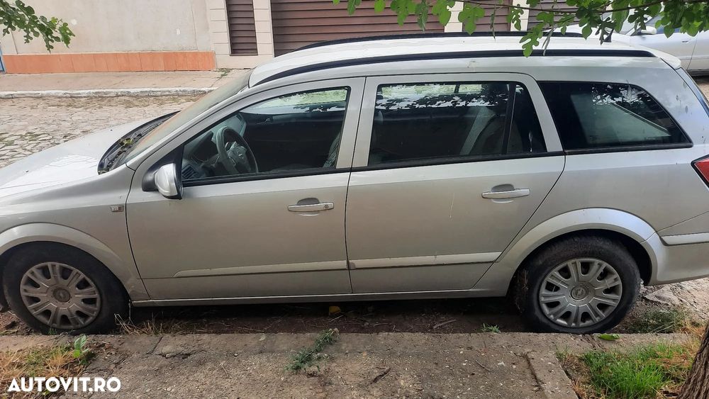 Opel Astra Classic Caravan 1.6i - 14