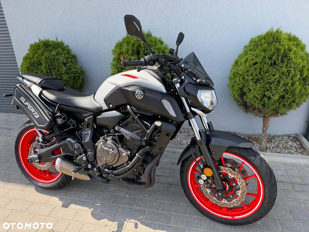 Yamaha MT - 3