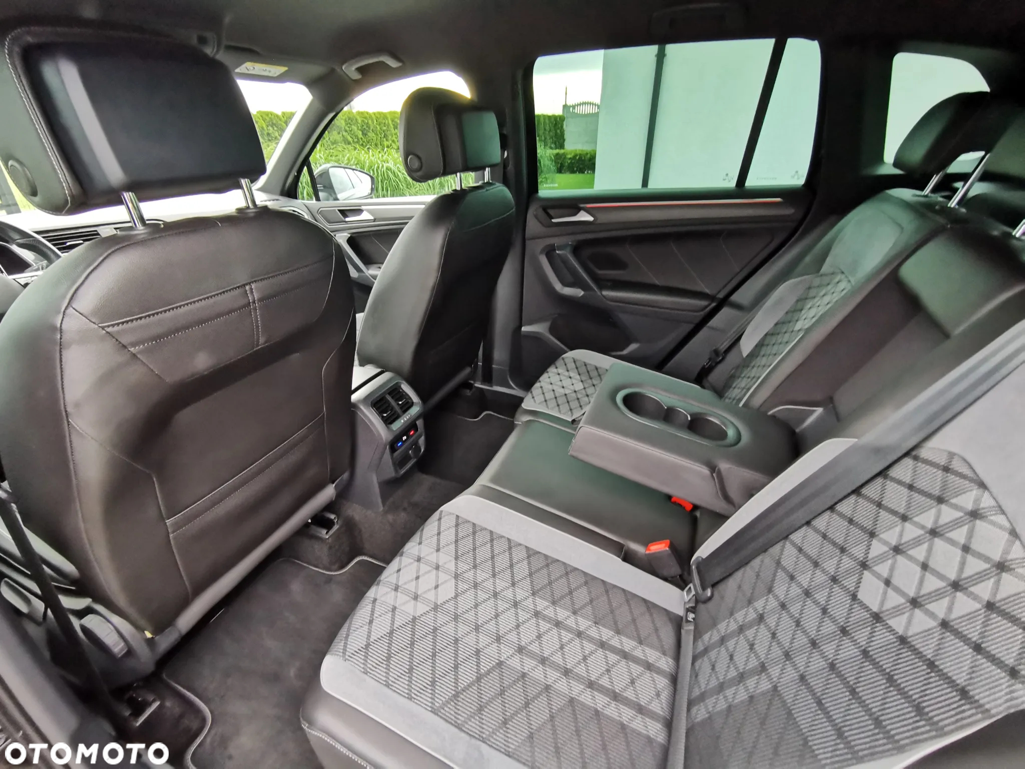 Volkswagen Tiguan 2.0 TDI SCR 4Mot R-Line DSG - 14