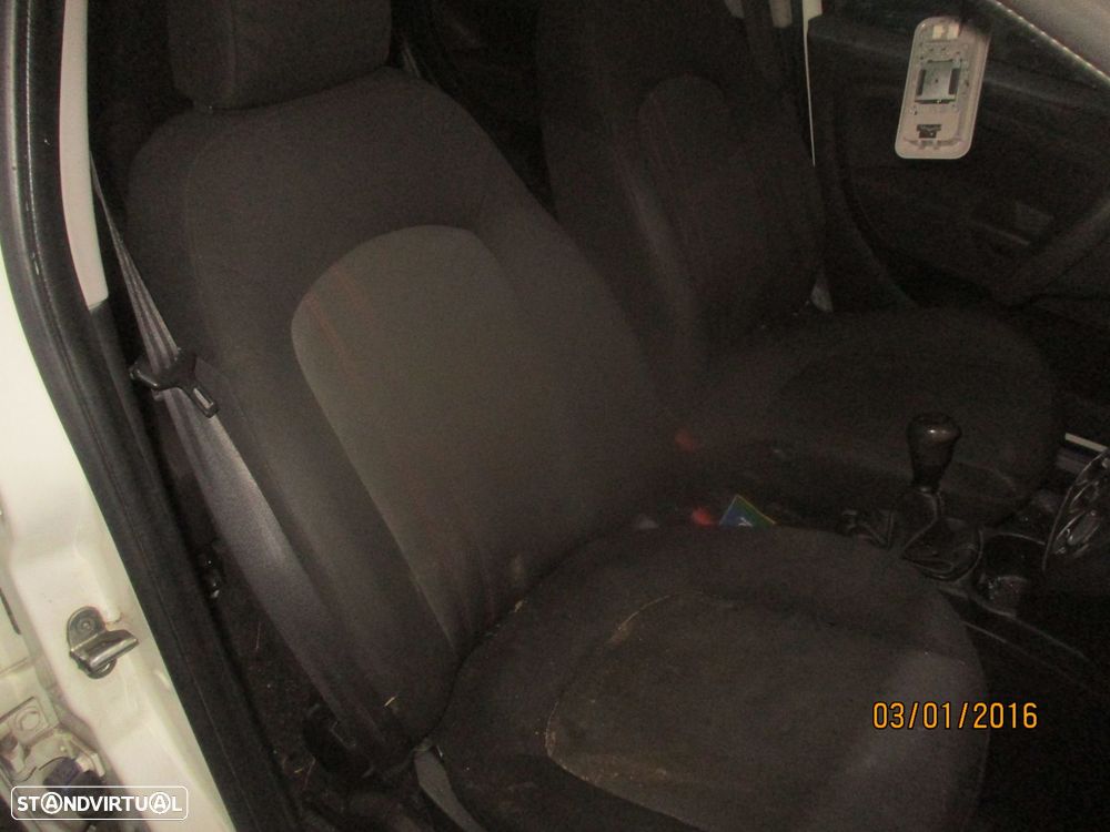 Carro MOT: 199B4000 FIAT PUNTO 2014 1.3D 84CV 5P BRANCO DIESEL - 6