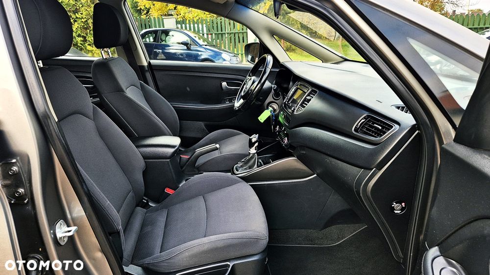 Kia Carens 2.0 GDI XL 7os - 40
