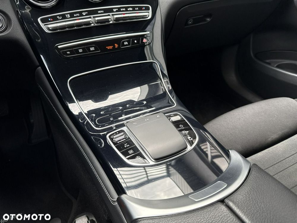 Mercedes-Benz GLC 200 d 4Matic 9G-TRONIC - 20