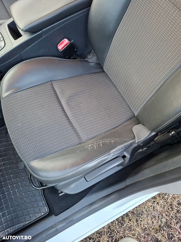 Renault Grand Scenic ENERGY dCi 110 LIMITED - 17