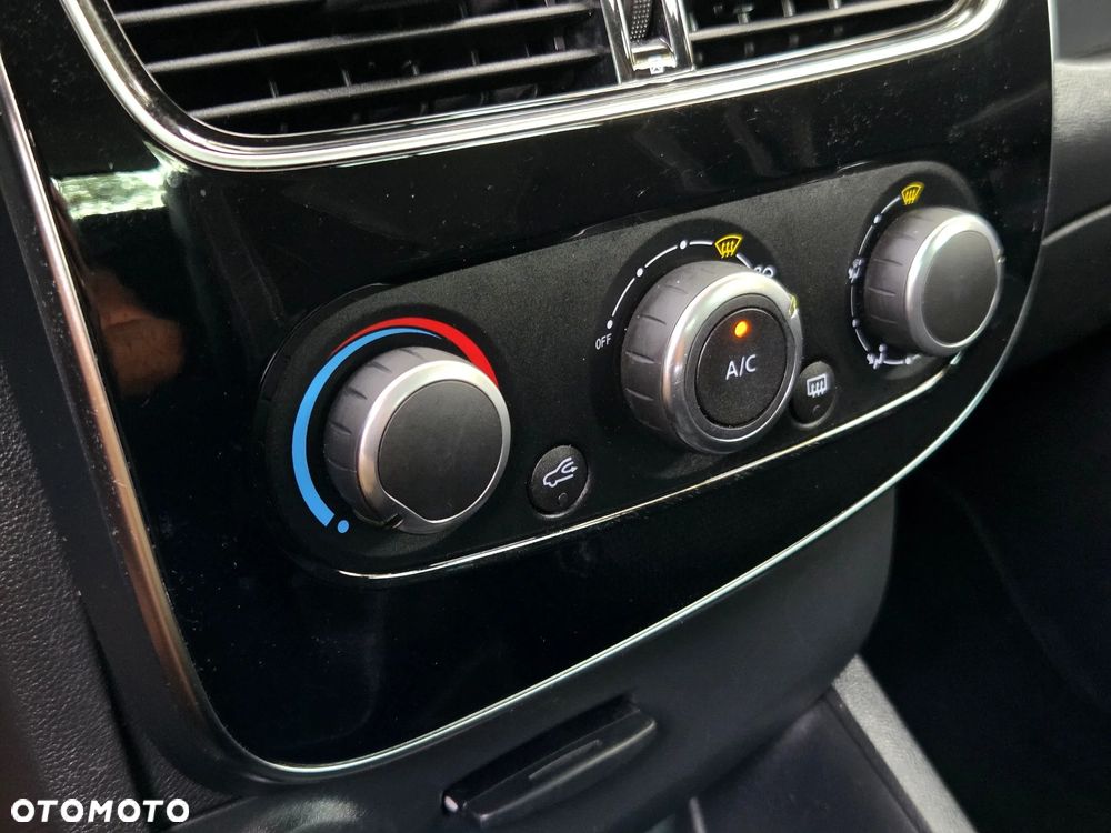 Renault Clio (Energy) TCe 90 Start & Stop LIMITED - 32