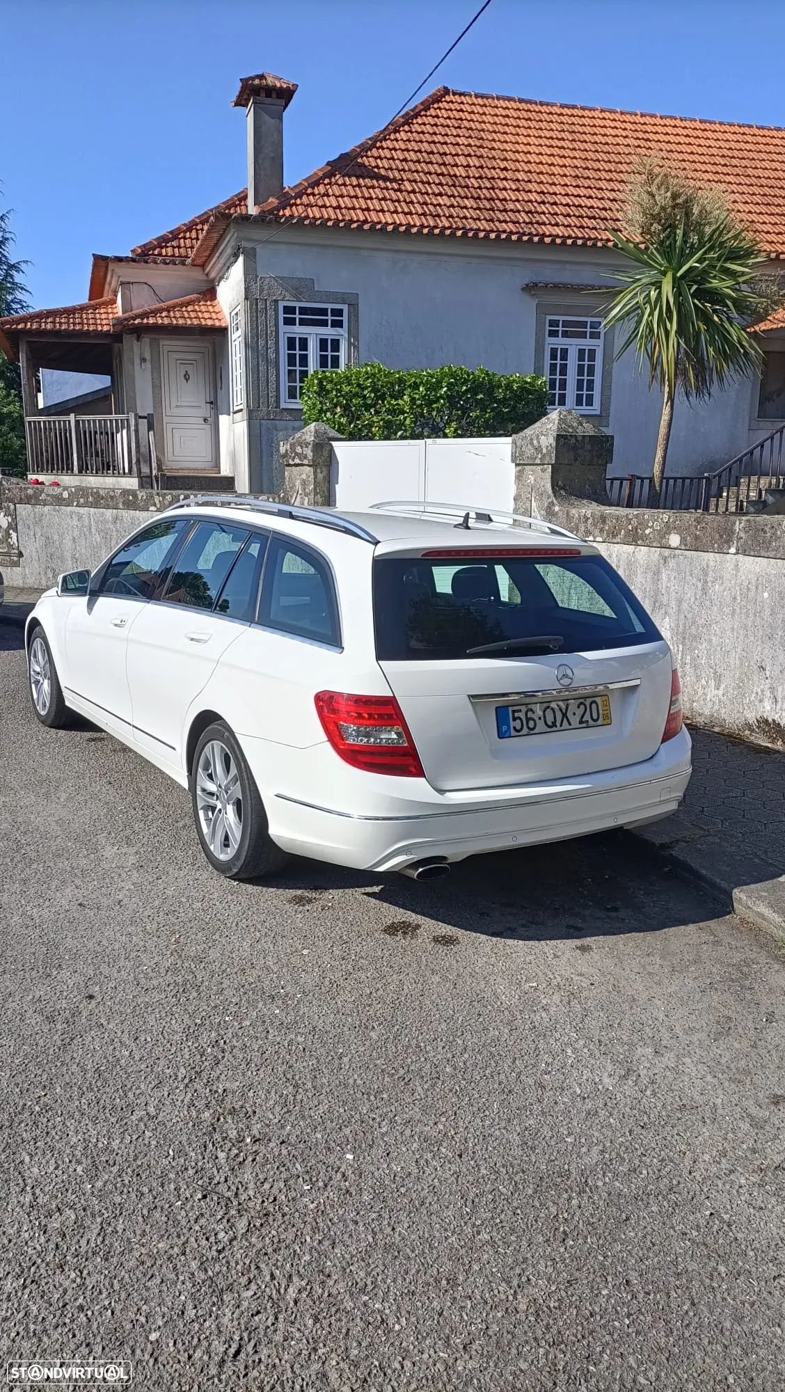 Mercedes-Benz 220 - 1