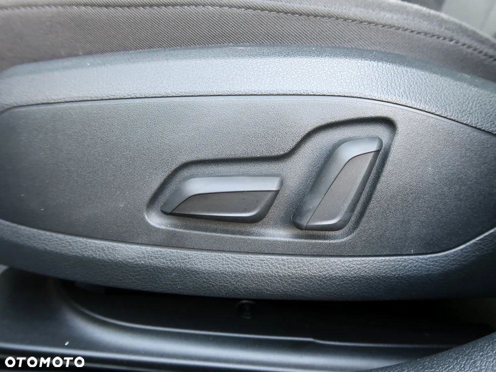 Audi A4 Limousine 35 TFSI mHEV Advanced S tronic - 24