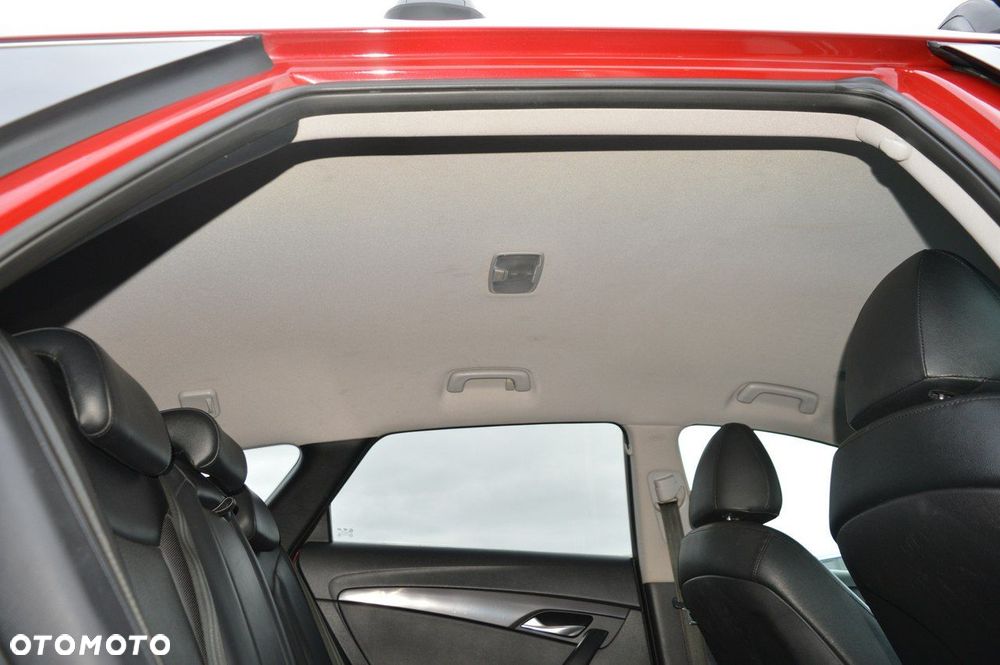 Hyundai i40 Kombi 1.7 CRDi Premium - 31