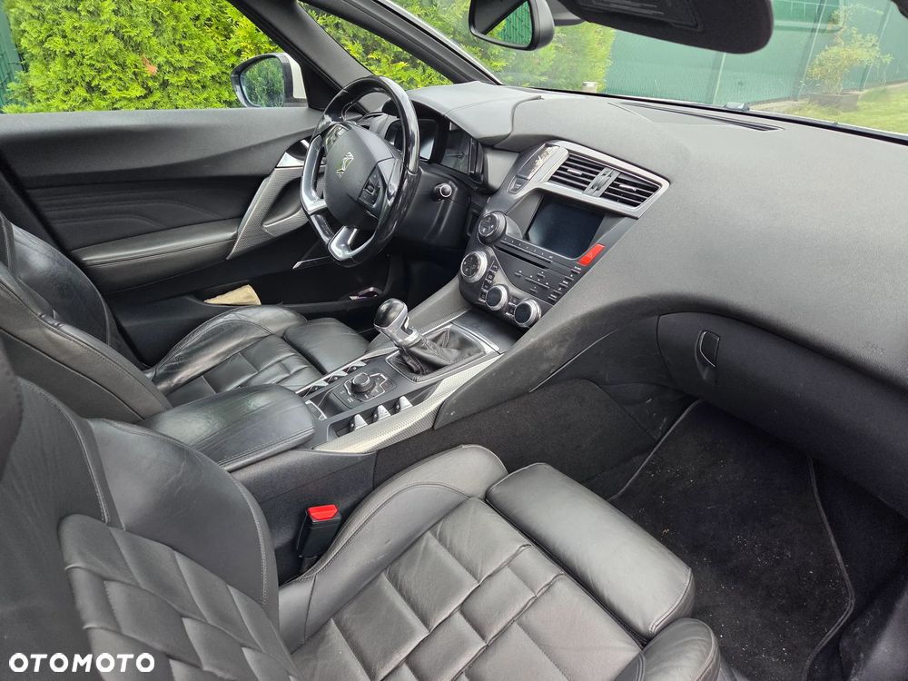 Citroën DS5 2.0 HDi SportChic - 5