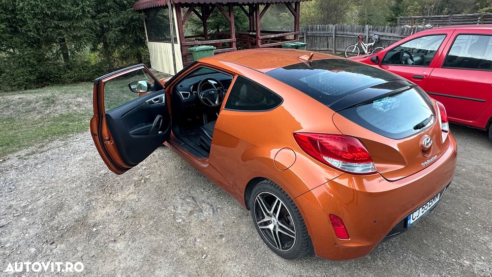 Hyundai Veloster - 20