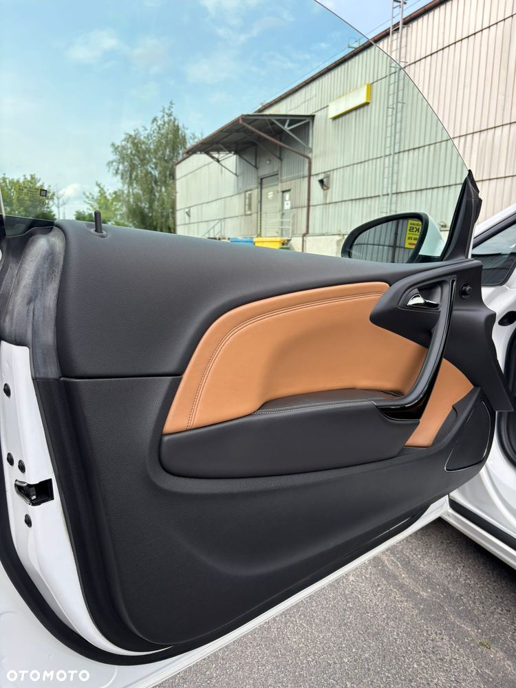 Opel Cascada 1.6 T Cosmo - 16
