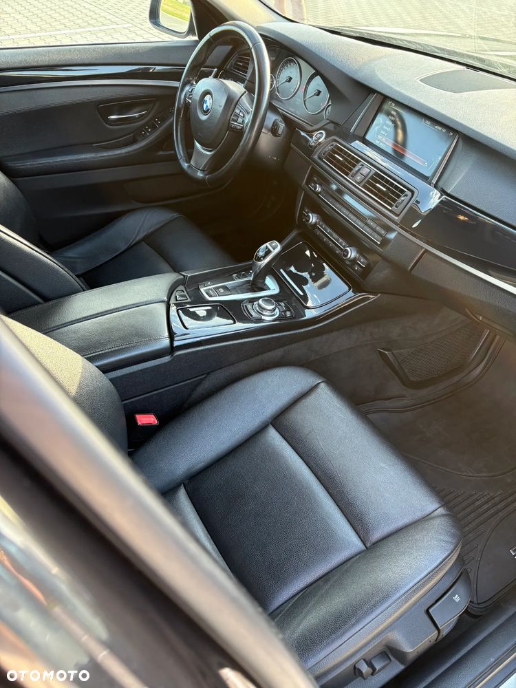 BMW Seria 5 520d - 15