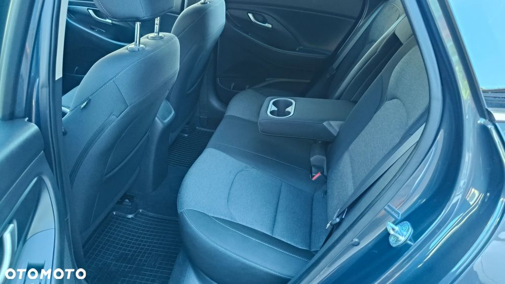 Hyundai i30 1.5 T-GDI 48V-Hybrid Trend - 27
