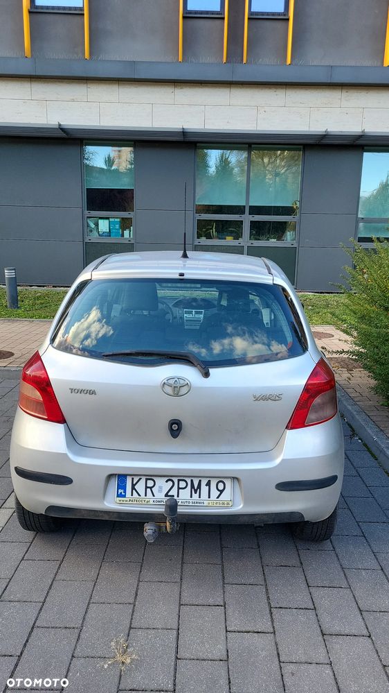 Toyota Yaris 2008 photo 2