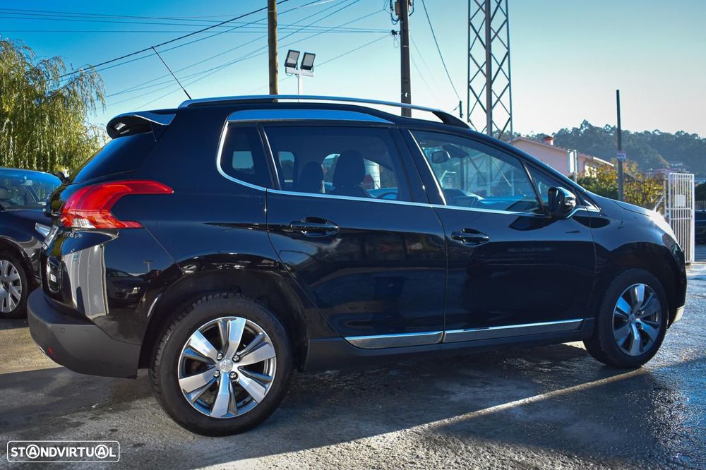 Peugeot 2008 1.2 VTi Allure - 4