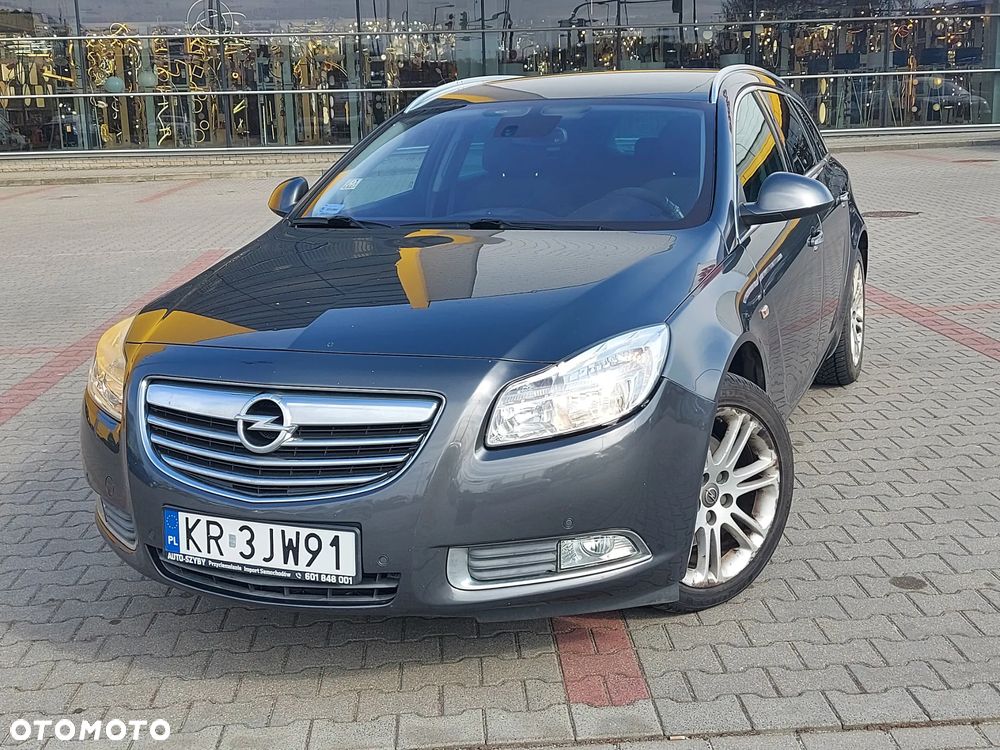 Opel Insignia - 1