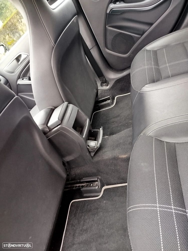 Mercedes-Benz A 180 d Urban - 8