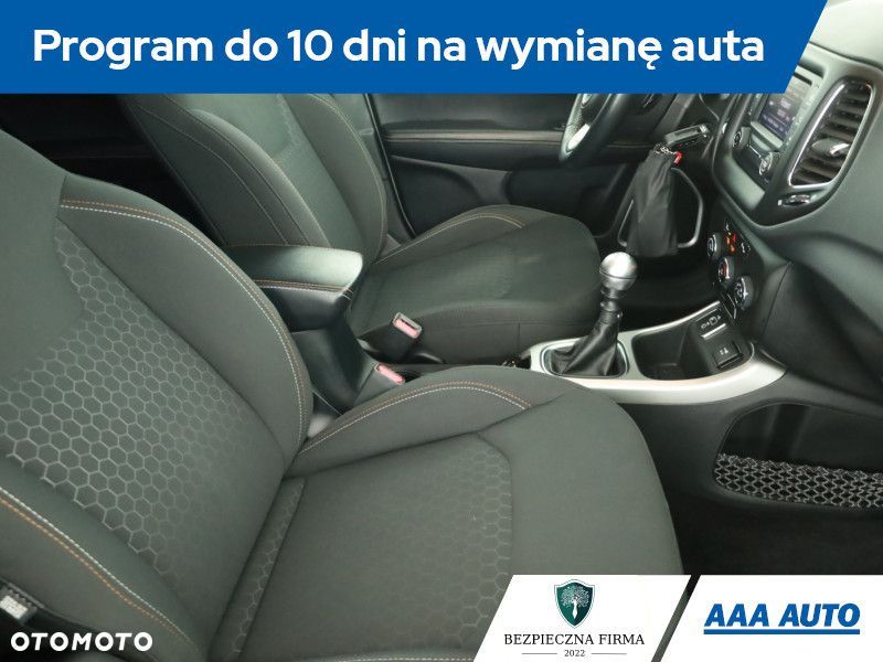 Jeep Compass - 8