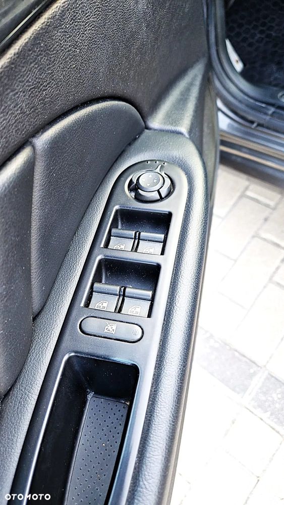 Alfa Romeo 159 2.4JTDM Q-Distinctive - 14