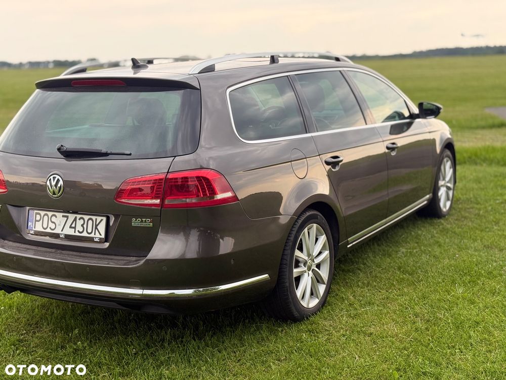 Volkswagen Passat 2.0 TDI Highline DSG - 10