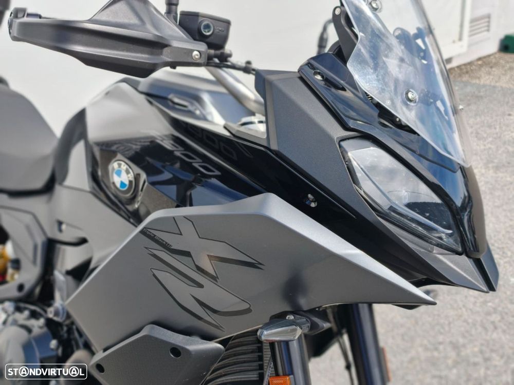 BMW F 900 XR Triple Black - 13