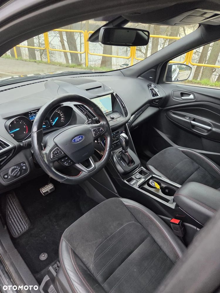 Ford Kuga 2.0 TDCi 4x4 ST-Line - 5