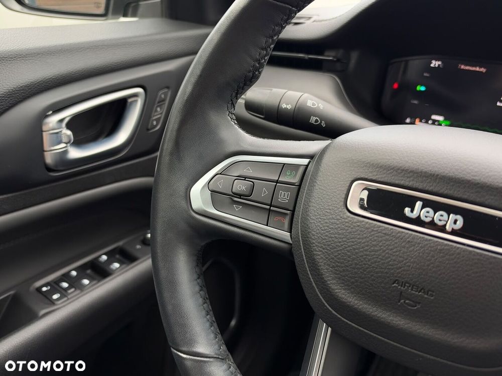 Jeep Compass - 23