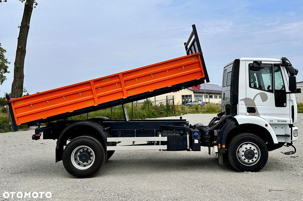 Iveco EUROCARGO 150E28 E6 - 10