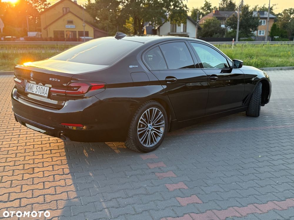 BMW Seria 5 530e iPerformance Sport Line sport - 3
