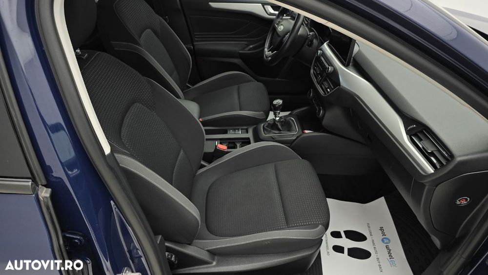 Ford Focus 1.0 EcoBoost Trend - 19